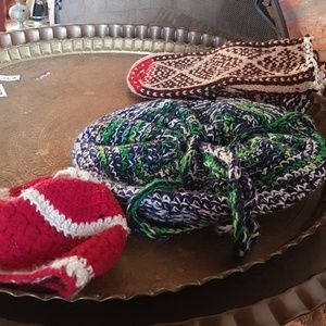 vintage crocheted purse, hat and moccasins!